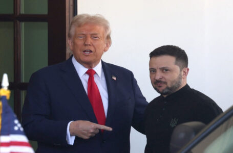 ترامب يؤكد أنه سيلتقي زيلينسكي في البيت الأبيض الجمعة
