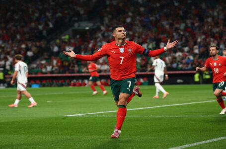 البرتغال تتعادل 2-2 مع المجر بتصفيات كأس العالم رغم ثنائية رونالدو