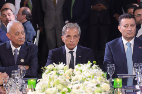 مندوبا عن الملك.. رئيس الوزراء يرعى الاحتفال بيوم الصناعة الأردنية