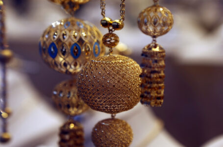 87.7 دينارا سعر الذهب عيار 21 بالسوق المحلية