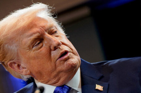 ترامب: إيران ستواجه يوما سيئا للغاية إذا لم تتوصل لاتفاق