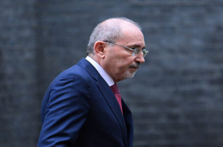 الصفدي يبحث مع روبيو التصعيد الخطير في المنطقة