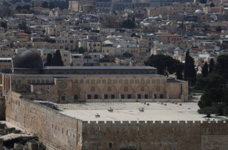 29 يوما على إغلاق المسجد الأقصى والاحتلال يتذرّع بـ “الأوضاع الأمنية”