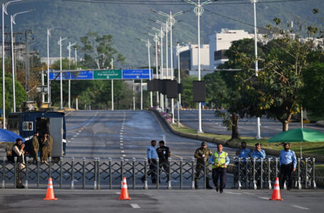 مبعوثا واشنطن يتوجّهان إلى باكستان لبدء جولة مفاوضات جديدة مع إيران